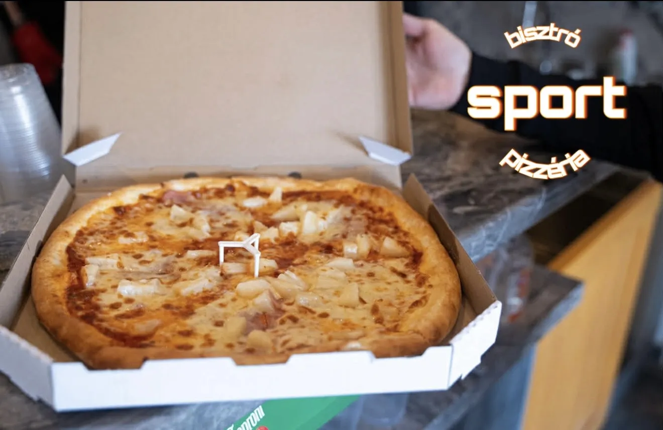Elvitelre csomagolt pizza